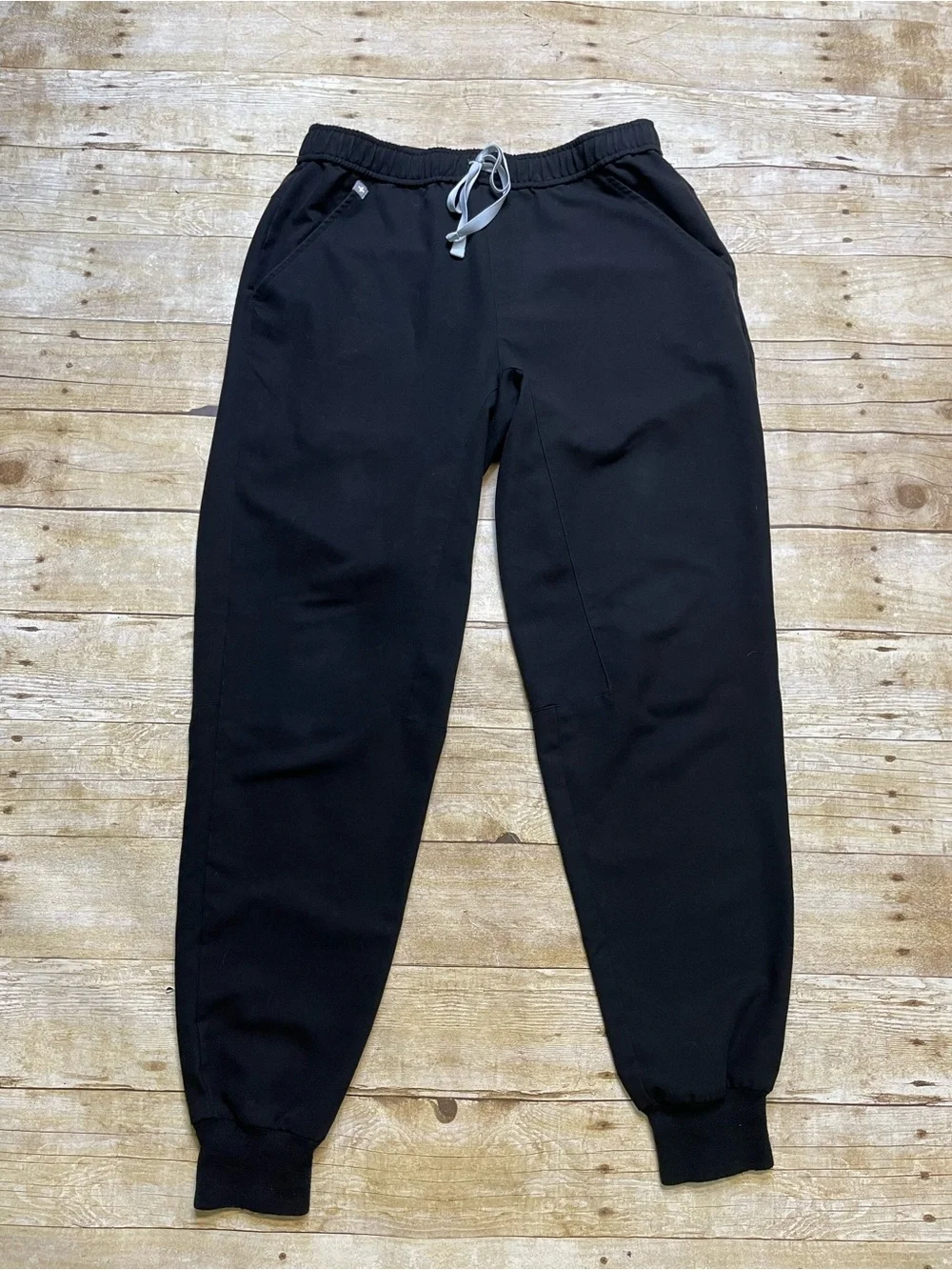 Figs Men’s Black Tansen Jogger Scrub Pants